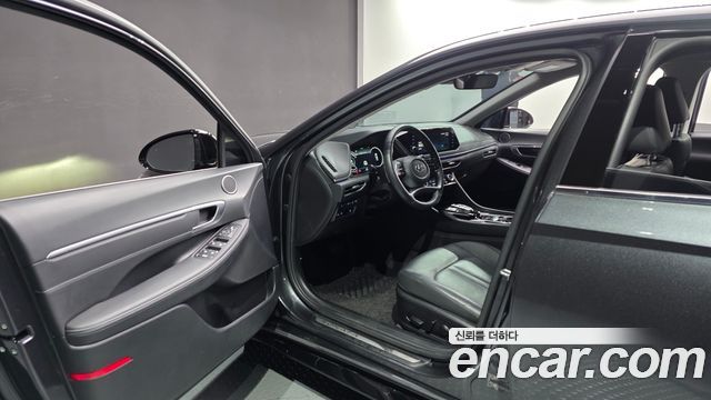 Hyundai Sonata 2022 — photo 10