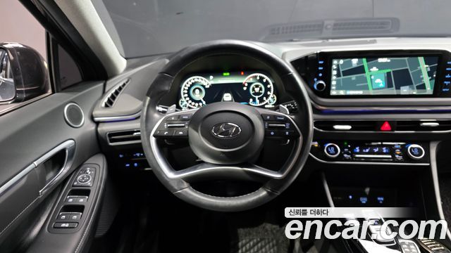 Hyundai Sonata 2022 — photo 13
