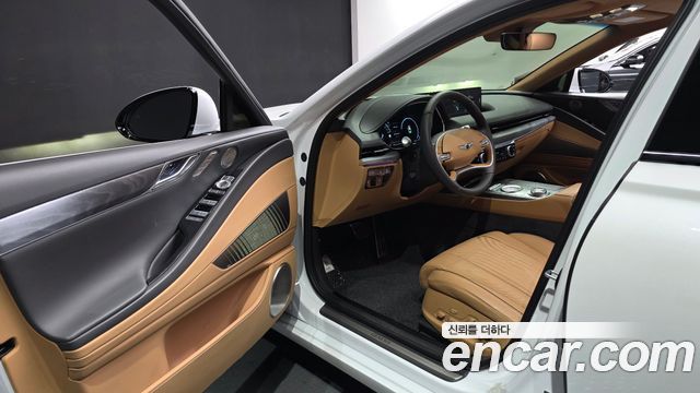 Genesis G80 2022 — photo 13