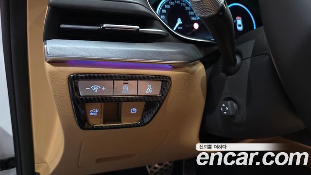 Genesis G80 2022 — photo 26
