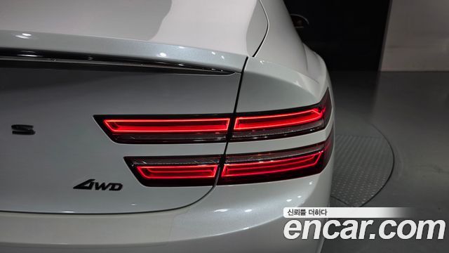 Genesis G80 2022 — photo 9