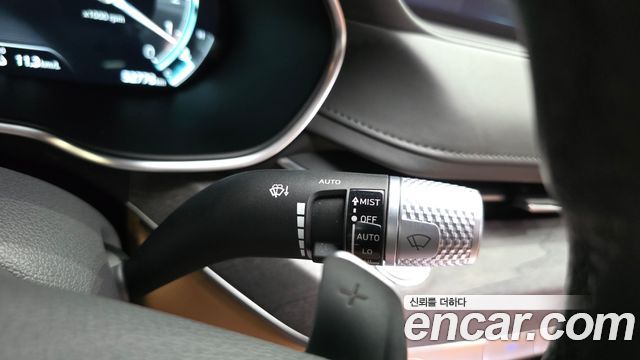 Genesis G80 2022 — photo 33