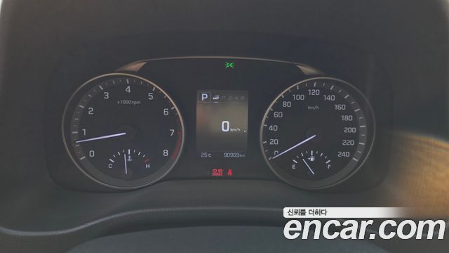 Hyundai AVANTE 2018 — photo 8