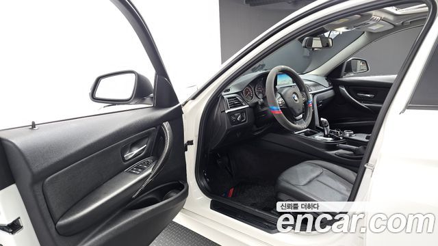 BMW 3-Series 2014 — photo 10