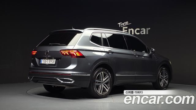 Volkswagen Tiguan 2023 — photo 2