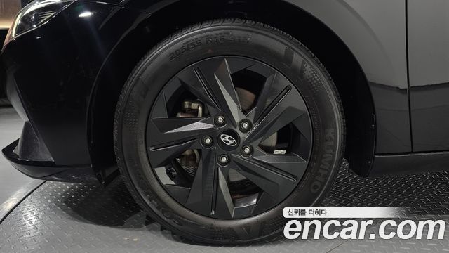 Hyundai AVANTE 2023 — photo 5