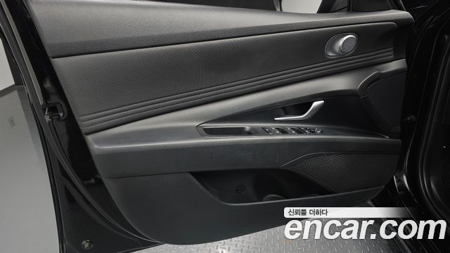 Hyundai AVANTE 2023 — photo 14