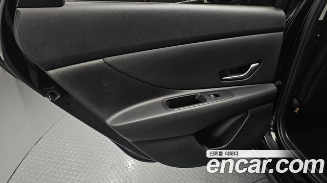 Hyundai AVANTE 2023 — photo 15