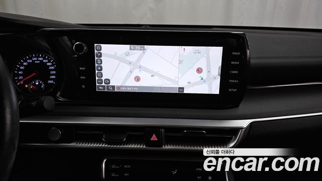 Kia K5 2022 — photo 20