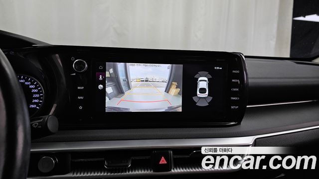 Kia K5 2022 — photo 21
