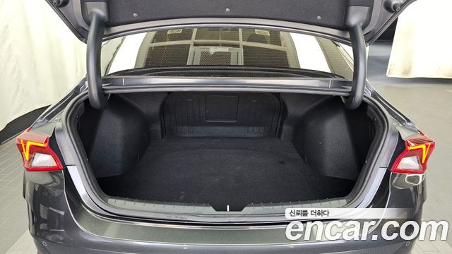 Kia K5 2022 — photo 26