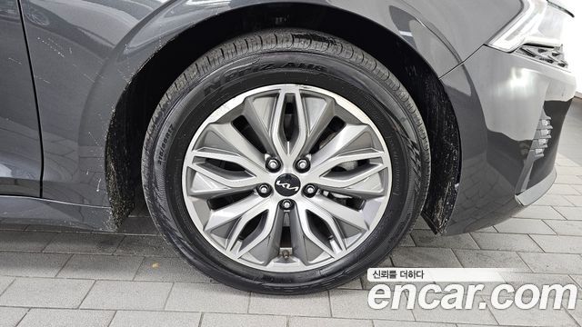 Kia K5 2022 — photo 7
