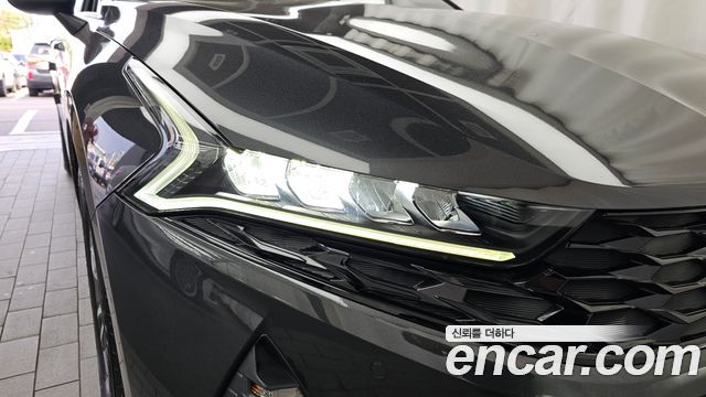 Kia K5 2022 — photo 8