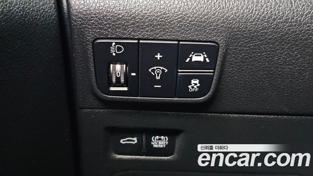 Kia K5 2022 — photo 27