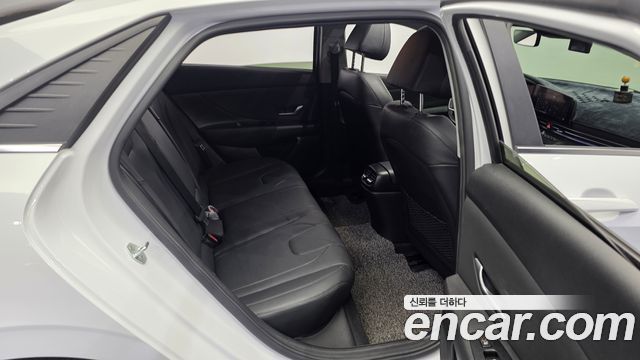 Hyundai AVANTE 2021 — photo 11