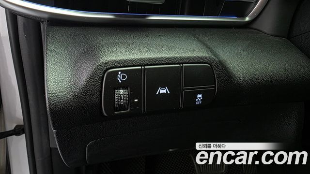 Hyundai AVANTE 2021 — photo 18