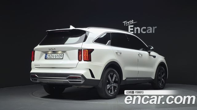 Kia Sorento 2023 — photo 2