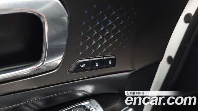 Kia Sorento 2023 — photo 30