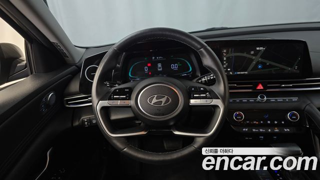 Hyundai AVANTE 2024 — photo 19