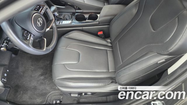 Hyundai AVANTE 2024 — photo 23