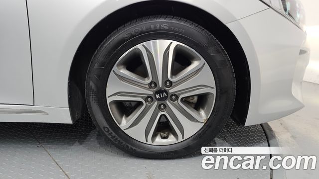 Kia K5 2016 — photo 5