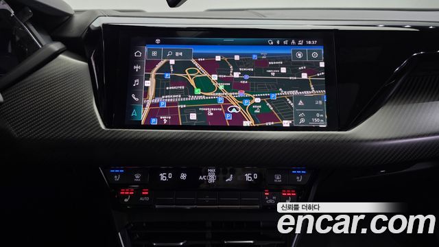 Audi e-tron GT 2022 — photo 14