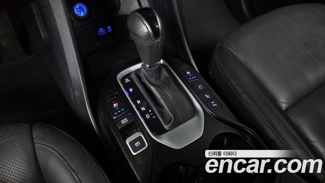 Hyundai Santafe 2016 — photo 12