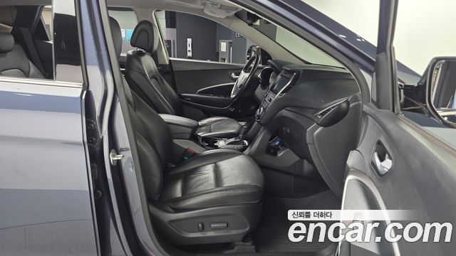 Hyundai Santafe 2016 — photo 17
