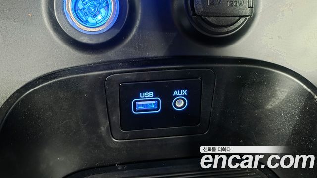 Hyundai Santafe 2016 — photo 32