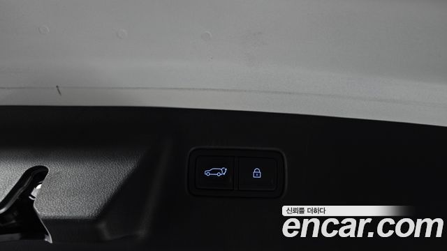 Hyundai Santafe 2025 — photo 16