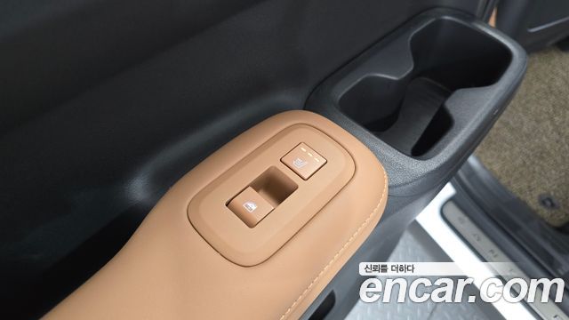 Hyundai Santafe 2025 — photo 18