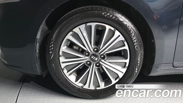 Kia K7 2018 — photo 5