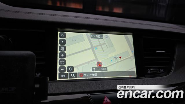 Kia K7 2018 — photo 15