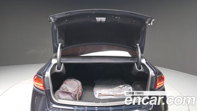 Kia K7 2018 — photo 20