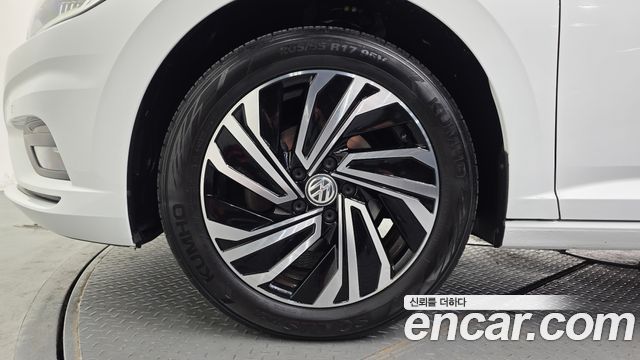 Volkswagen Jetta 2021 — photo 5