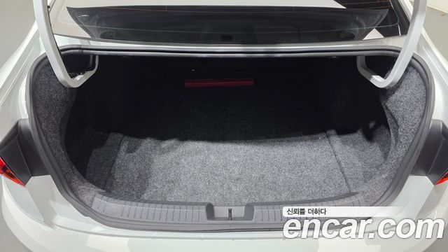 Volkswagen Jetta 2021 — photo 26