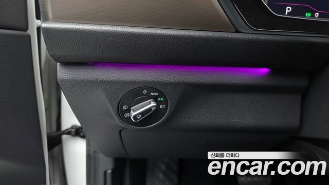 Volkswagen Jetta 2021 — photo 31