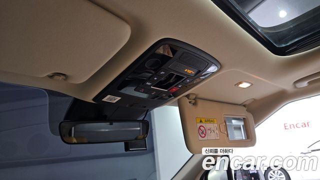 Kia Canival 2023 — photo 18