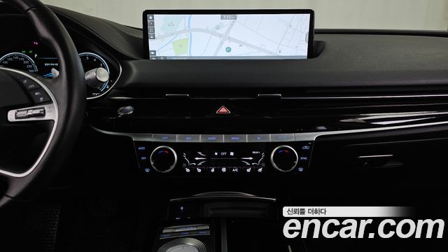 Genesis G80 2022 — photo 20