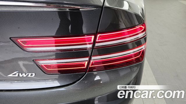 Genesis G80 2022 — photo 9