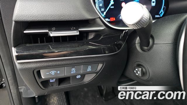 Genesis G80 2022 — photo 29