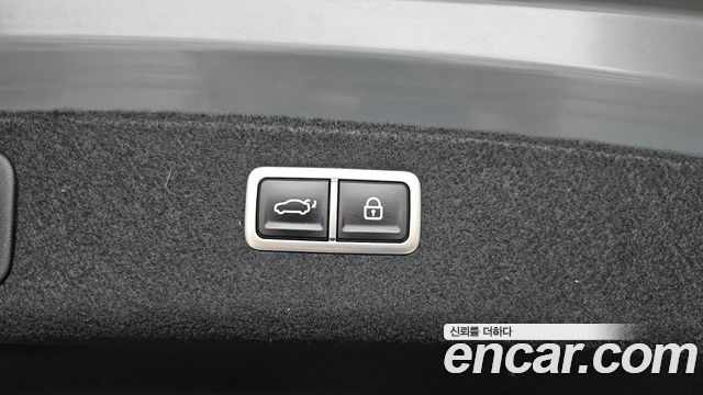 Genesis G80 2022 — photo 33