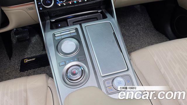 Genesis GV80 2020 — photo 12
