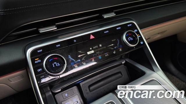 Genesis GV80 2020 — photo 22