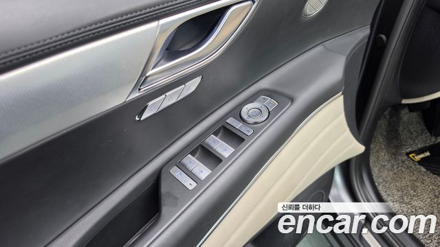 Genesis GV80 2020 — photo 28