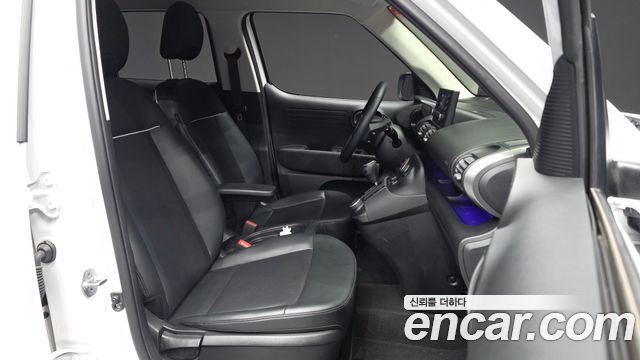 Hyundai Casper 2022 — photo 17