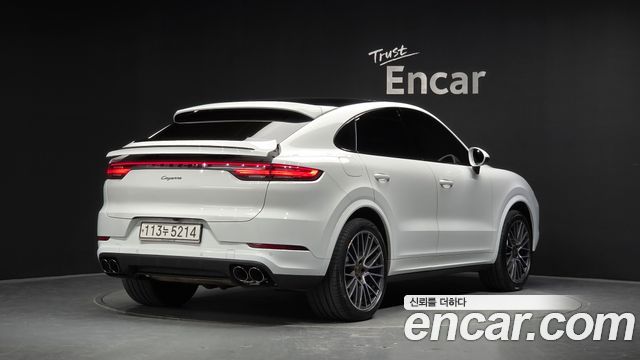 Porsche Cayenne 2020 — photo 2