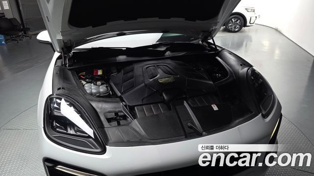 Porsche Cayenne 2020 — photo 6