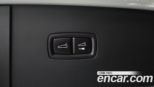 Porsche Cayenne 2020 — photo 33