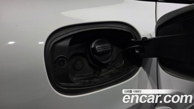 Porsche Cayenne 2020 — photo 34